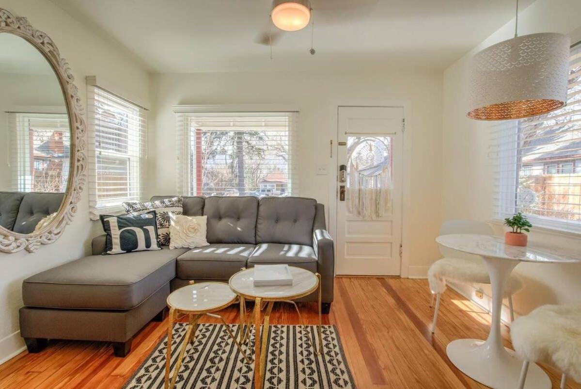 Vintage Tiny House Cute 1Bdrm Big Appeal Villa โคโลราโดสปริงส์ ภายนอก รูปภาพ