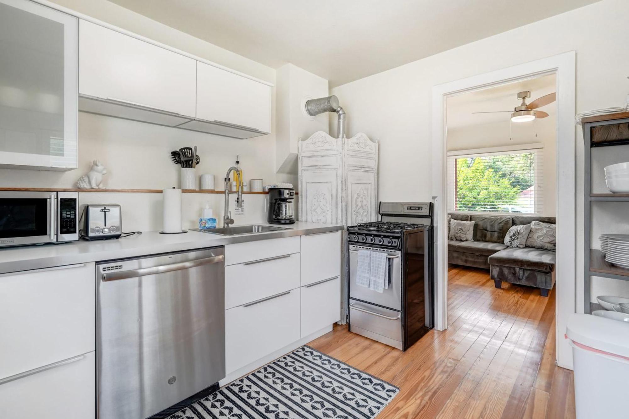 Vintage Tiny House Cute 1Bdrm Big Appeal Villa โคโลราโดสปริงส์ ภายนอก รูปภาพ