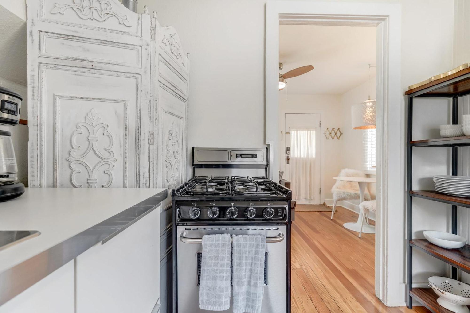 Vintage Tiny House Cute 1Bdrm Big Appeal Villa โคโลราโดสปริงส์ ภายนอก รูปภาพ
