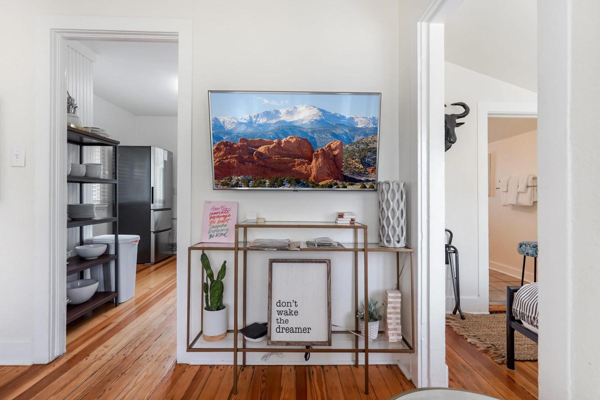 Vintage Tiny House Cute 1Bdrm Big Appeal Villa โคโลราโดสปริงส์ ภายนอก รูปภาพ